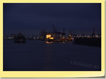 Die Elbe bei Nacht