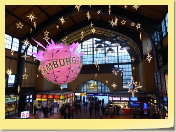Weihnachtllicher Hamburger Bahnhof