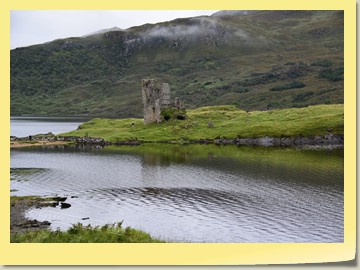 Ardvreck Castle, auf Halbinsel in Loch Assynt, 15. Jhd.