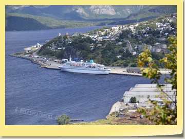 Blick auf den Humber Arm-Fjord