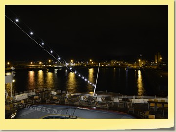 Cherbourg bei Nacht