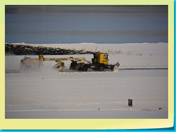 Schneeflug  für die Landebahn