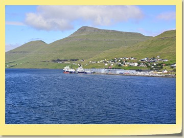 Einfahrt nach Runavik