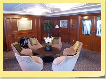 Kaminzimmer - Biblothek