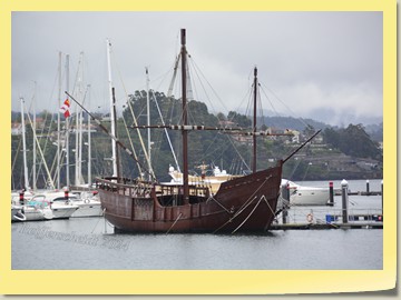Nachbau der "Pinta" im Hafen
