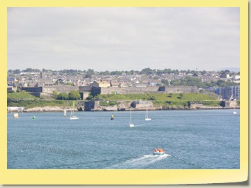 Ein-und Ausfahrt Plymouth