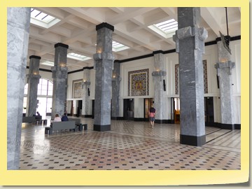 Abfertigungshalle am Fluss Tejo – Terreiro do Paço