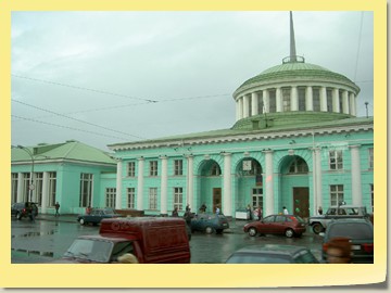 Bahnhof in Murmansk / Russland