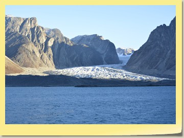 Fahrt durch den Kangerlussuaq-Fjord