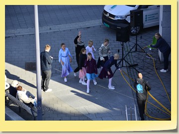 Aufführung einer Theatergruppe