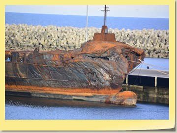 Wir liegen im Industriehafen