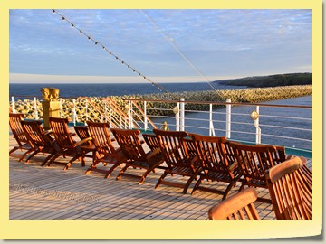 Ausfahrt aus dem Hafenbecken